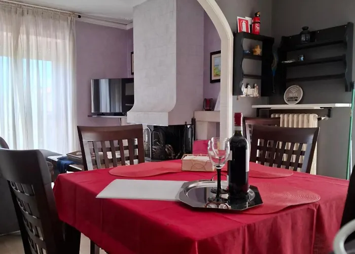 Grande A 2 Passi Dal Mare Con Comfort Apartamento *